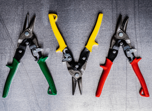 Wiss aviation snips M1R, M2R, and M3R on gray background